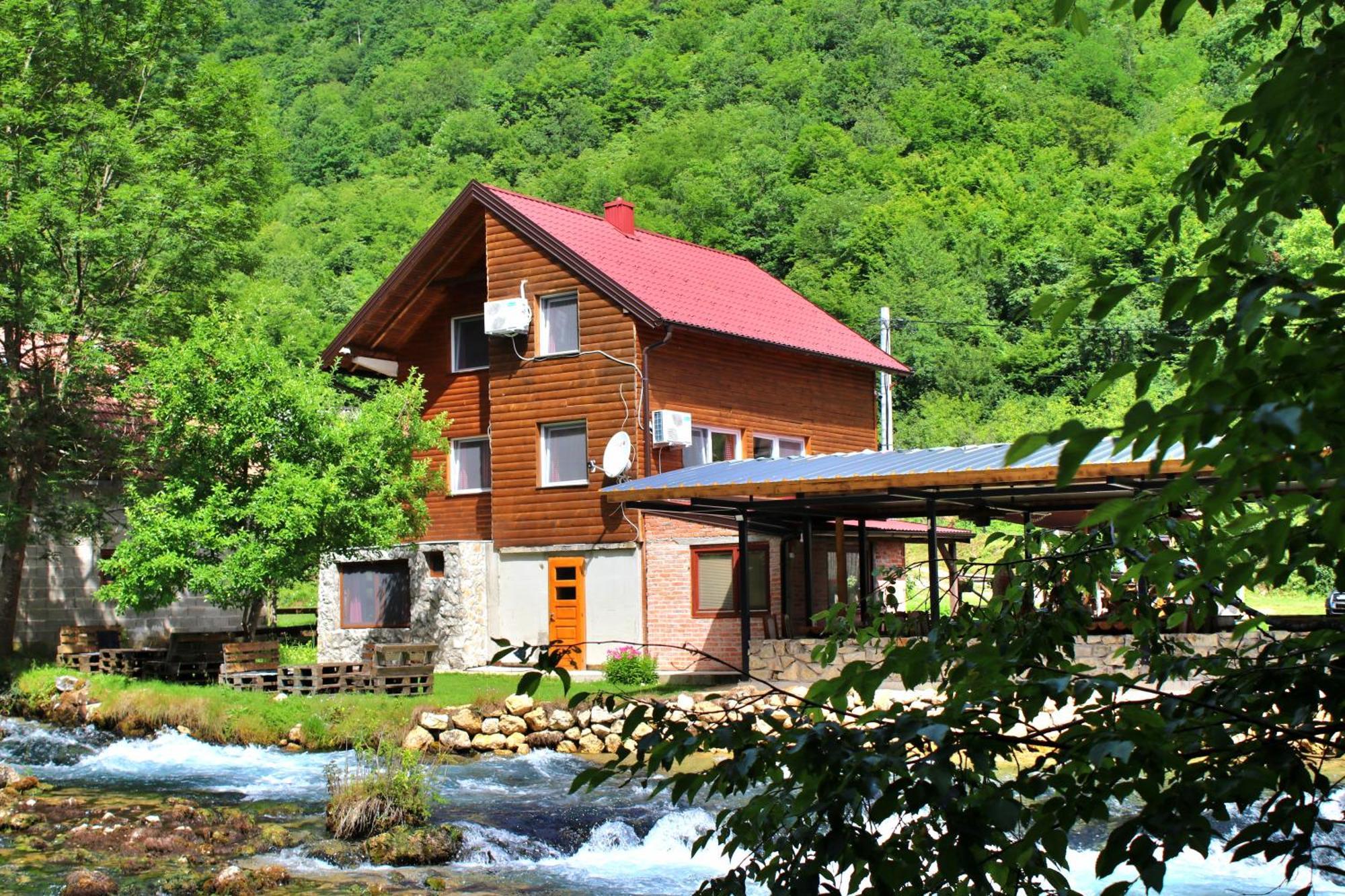 Domacinstvo Na Kraju Svijeta ξενώνας Sipovo Εξωτερικό φωτογραφία